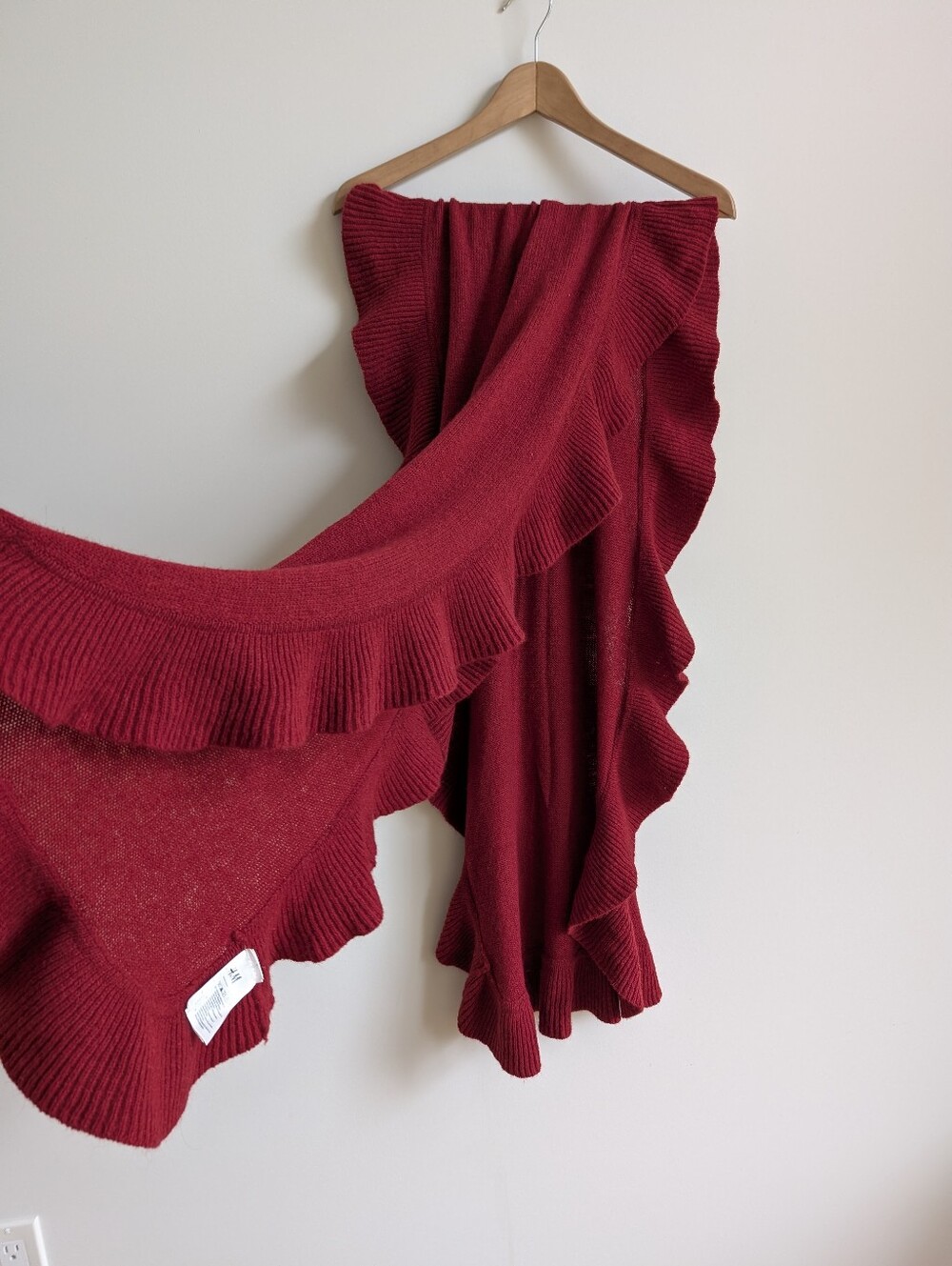 Large Wool Angora Deep Red Ruffle Edge Scarf Wrap - Picture 4 of 11